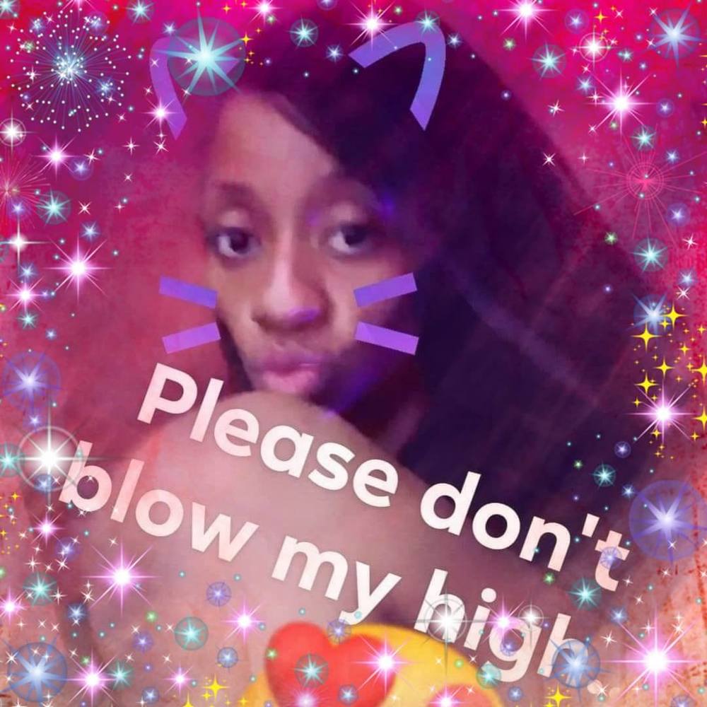 Meet your Posher, Queenb